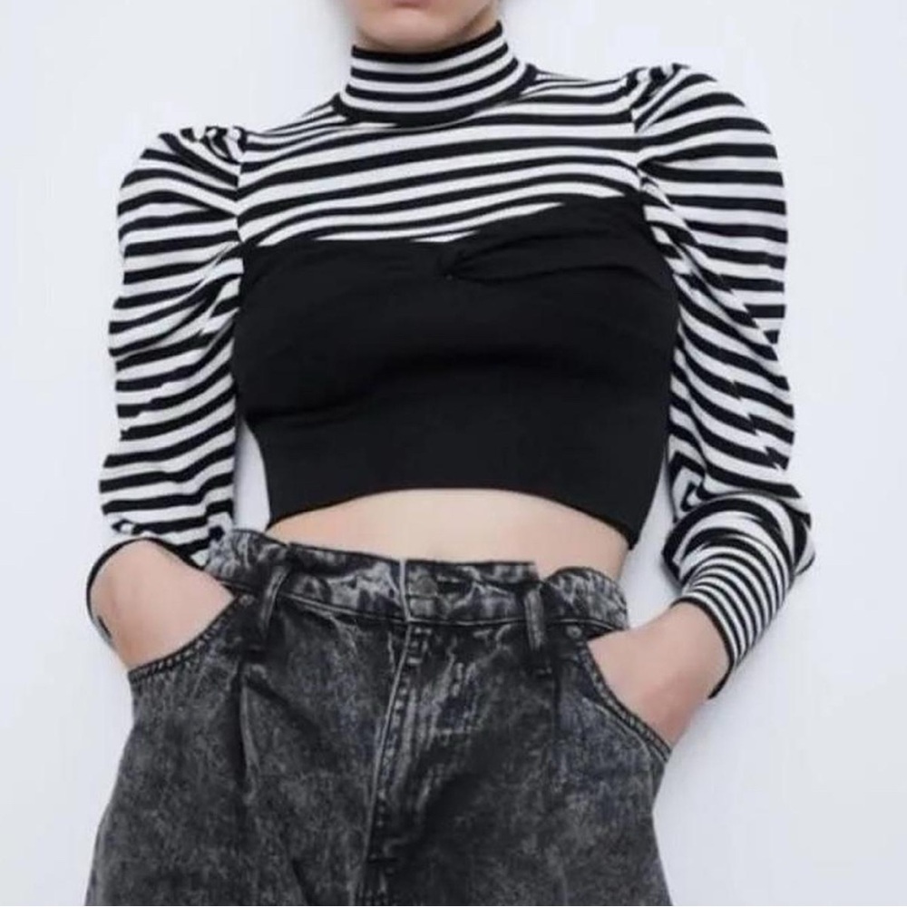 ZARA STRIPED KNIT TOP BLACK WHITE SIZE M